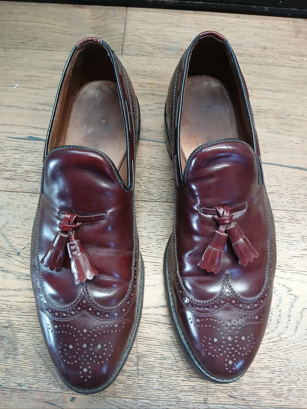 Allen Edmonds Men’s Burgundy Berwick Tassel Wingtip Loafers